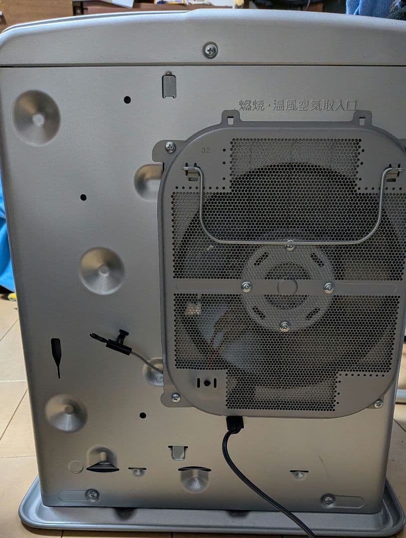 ダイニチ　石油ファンヒーター　木造9畳〜12畳　FW-3221S