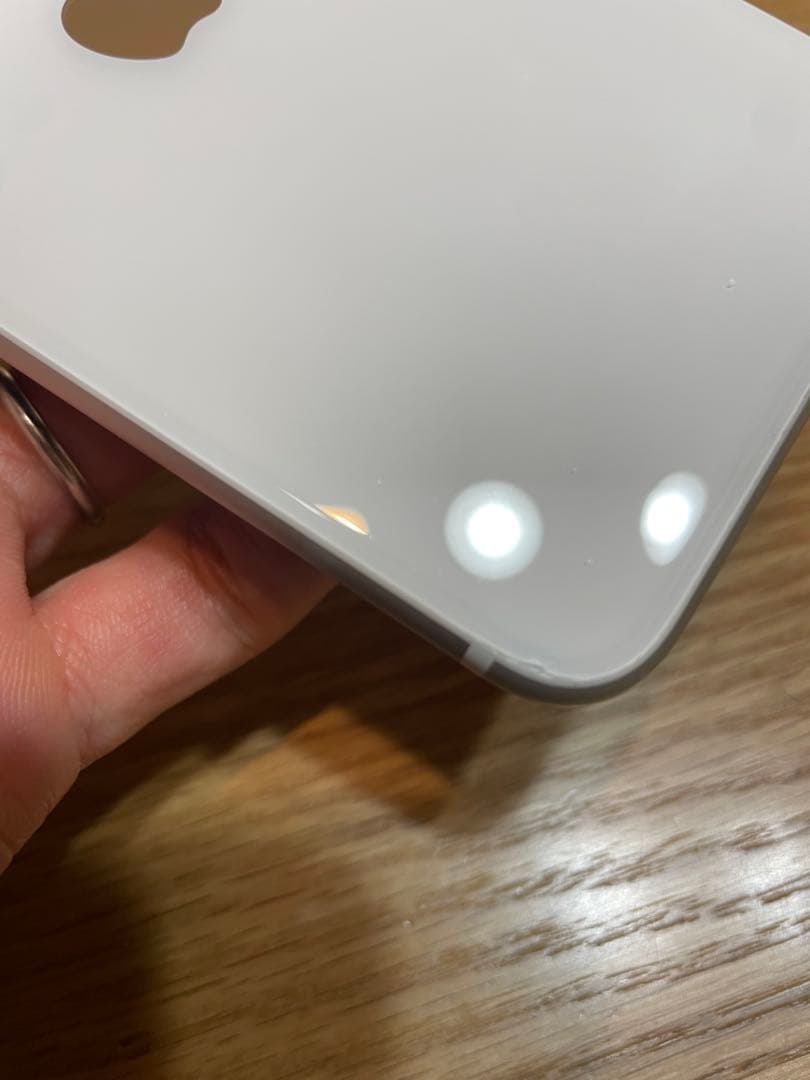 iPhone SE 第2世代 64GB SIMフリー ホワイト