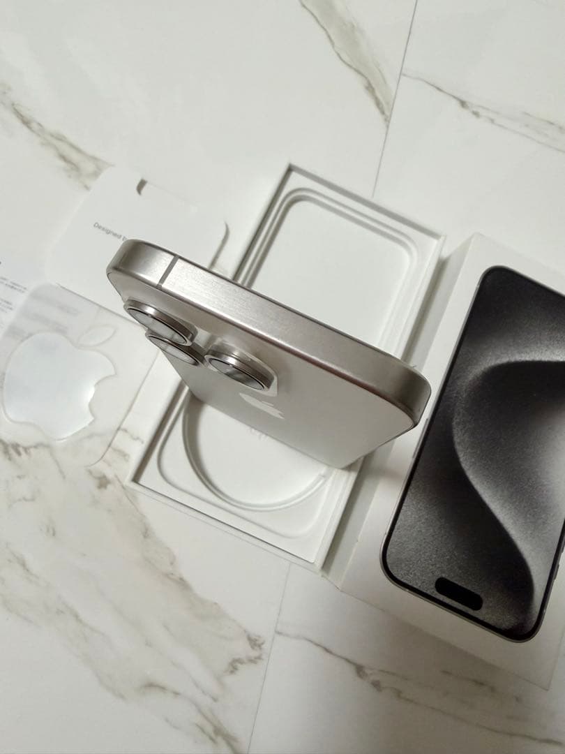 Apple iPhone 15 Pro 512GB ホワイト 本体箱付属品付き