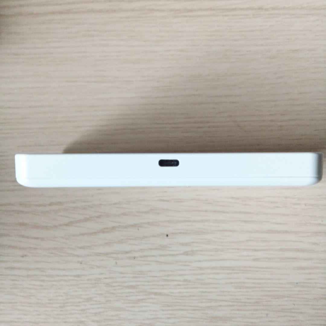 Speed Wi-Fi 5G X12 アイスホワイト【シリコンカバー付き】