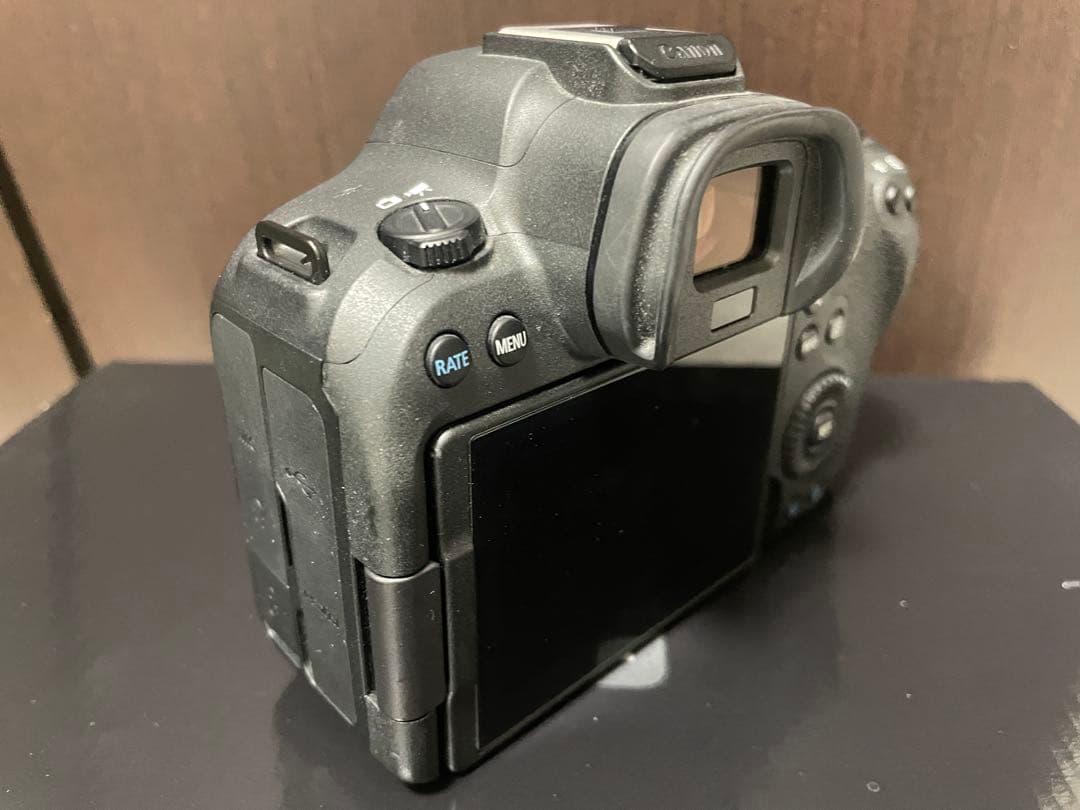 【匿名配送】 Canon EOS R6 Mark II ミラーレス一眼