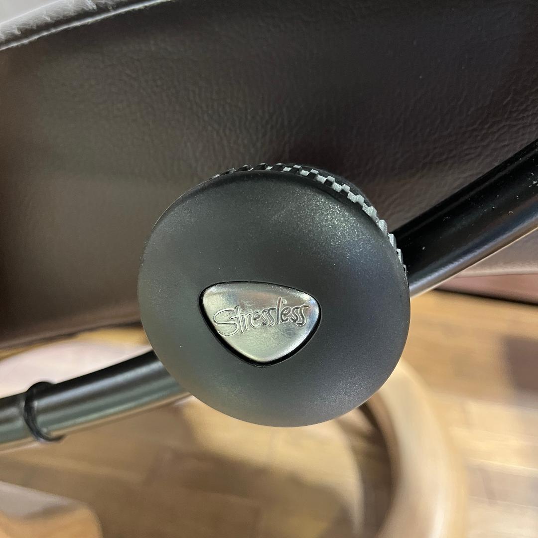 エコーネス コンサル Mサイズ ストレスレスチェア＆オットマン 極美品