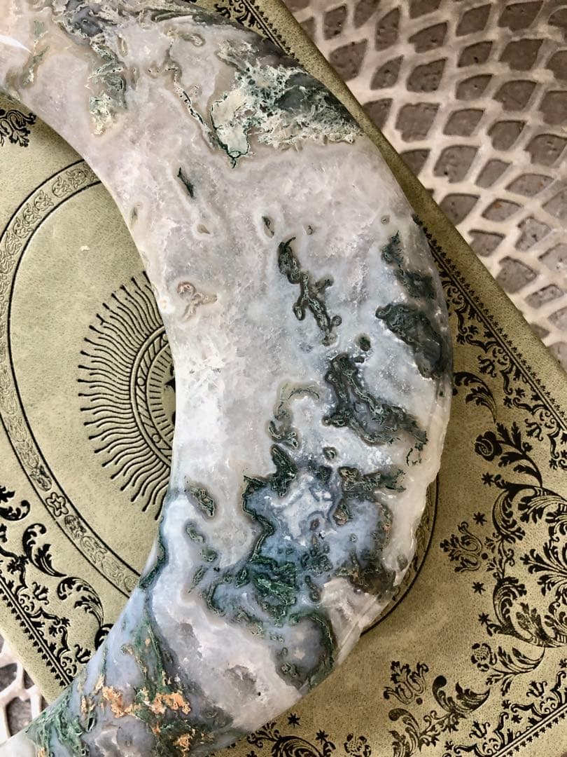 超ビッグ　モスアゲート　ビッグ　ムーン　月　スタンド付き　ジオードあり