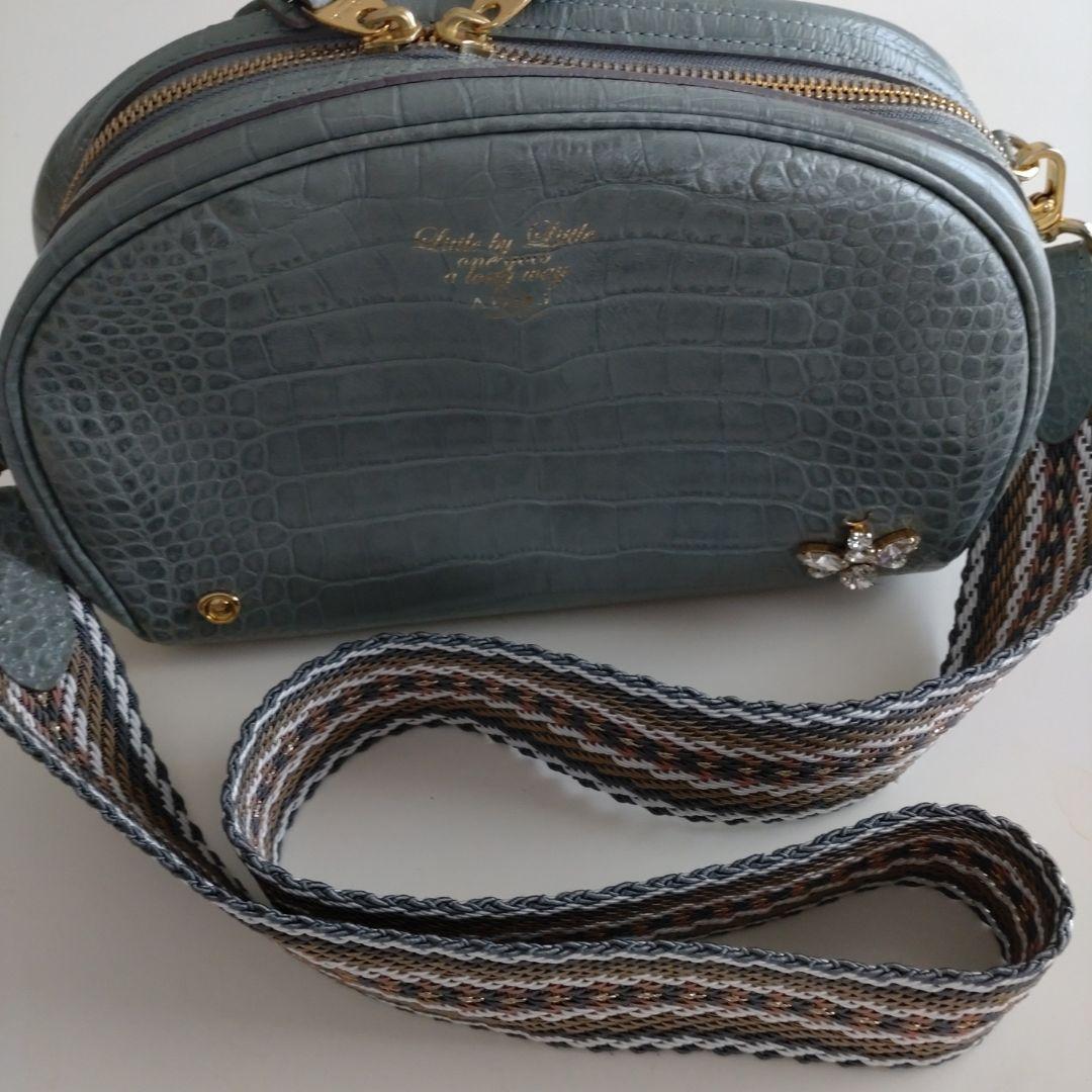 ＡＤＭＪビー　ボディバッグブルーグレー