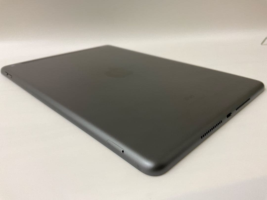 ★IPAD 第8世代 92％★ 32GB Wifi+Cellularモデル