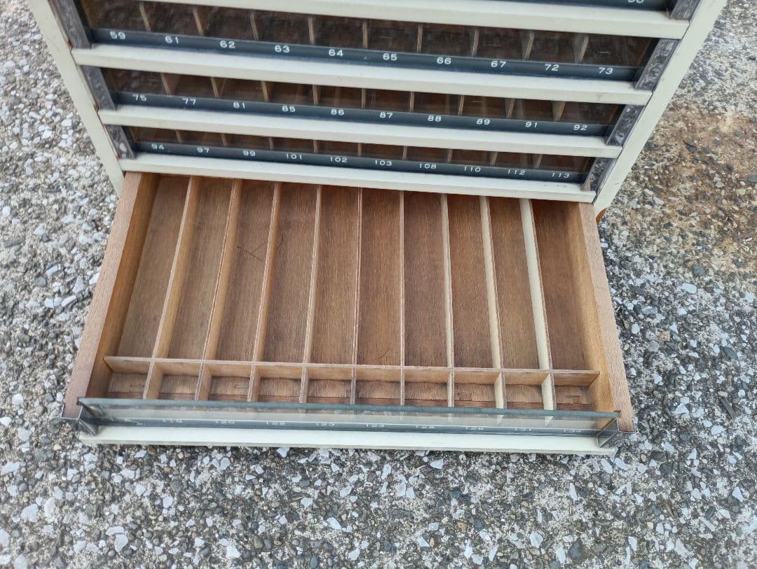 4236）糸販売木製ケース　　手芸 店舗什器 昭和レトロ