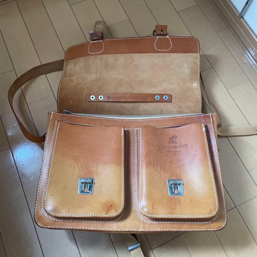 Ruiter Tassenルイタータッセン フラップ式 ヌメ革 牛革 3WAY