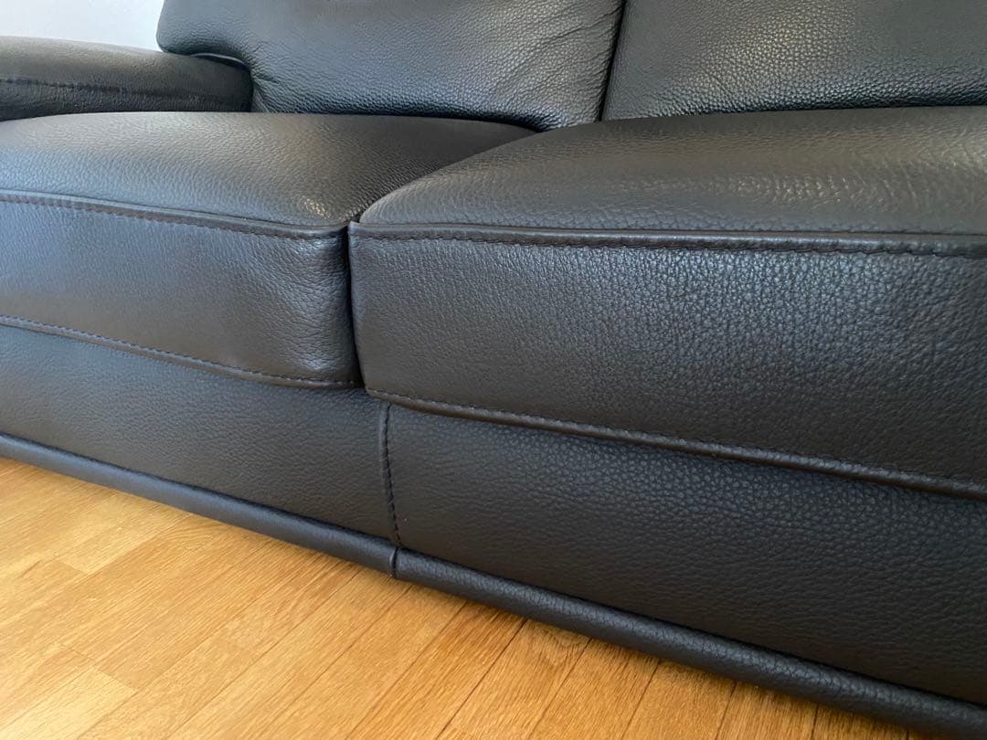 【展示品】ケルビン　ジョルマーニ　黒総革　購入約50万円　高級ソファ　美品