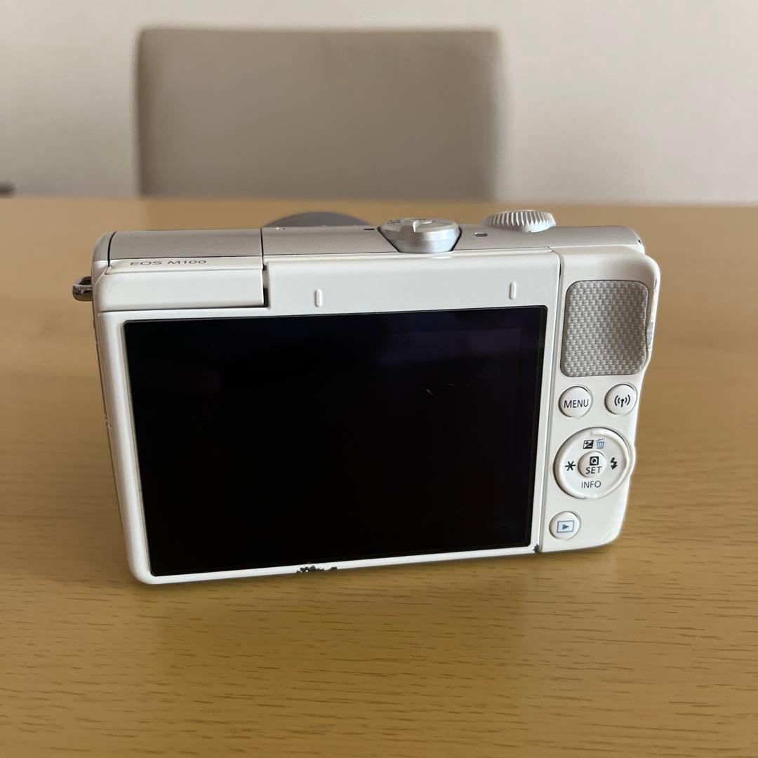 【三脚付き】Canon EOS M100 ミラーレス一眼 ホワイト