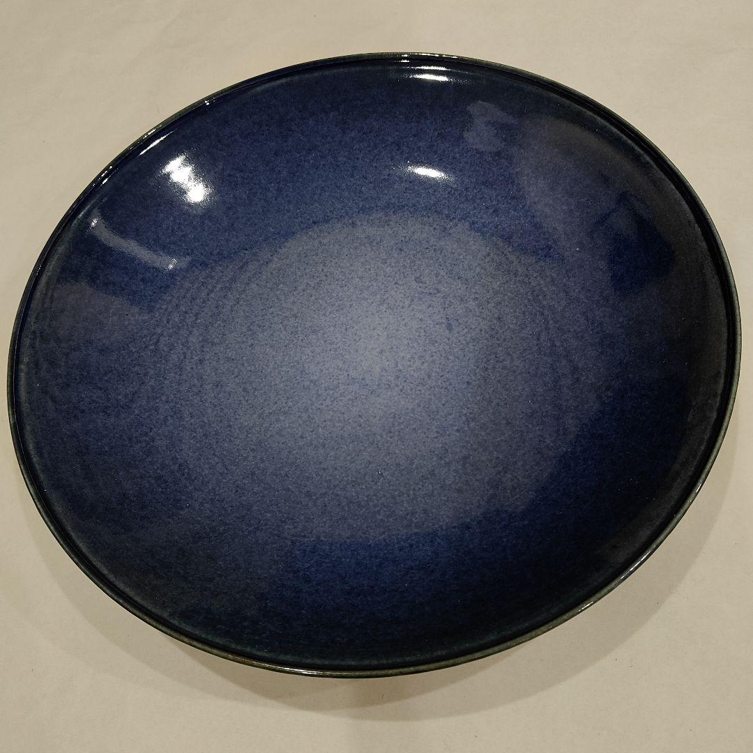 青とクリーム色の陶器皿2点セット