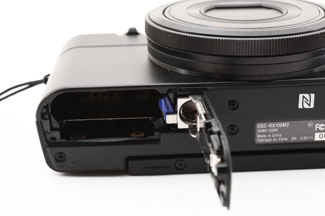 【美品・ケース付】SONY Cyber-Shot DSC-RX100M2