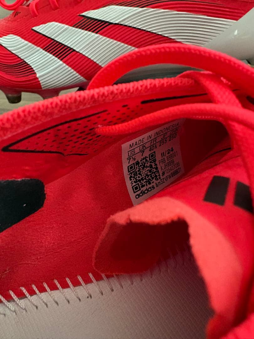 し*か様 1月4日22時削除adidas プレデターエリートAG 25.5