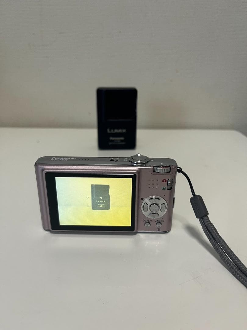 パナソニック LUMIX コンパクトデジタルカメラ DMC-FX35