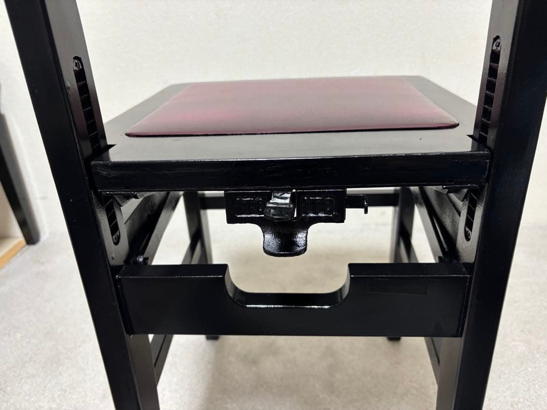 iTO トムソン椅子