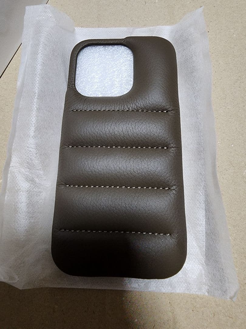 DEMIU iPhone15Pro ケース BALON UN エトープ