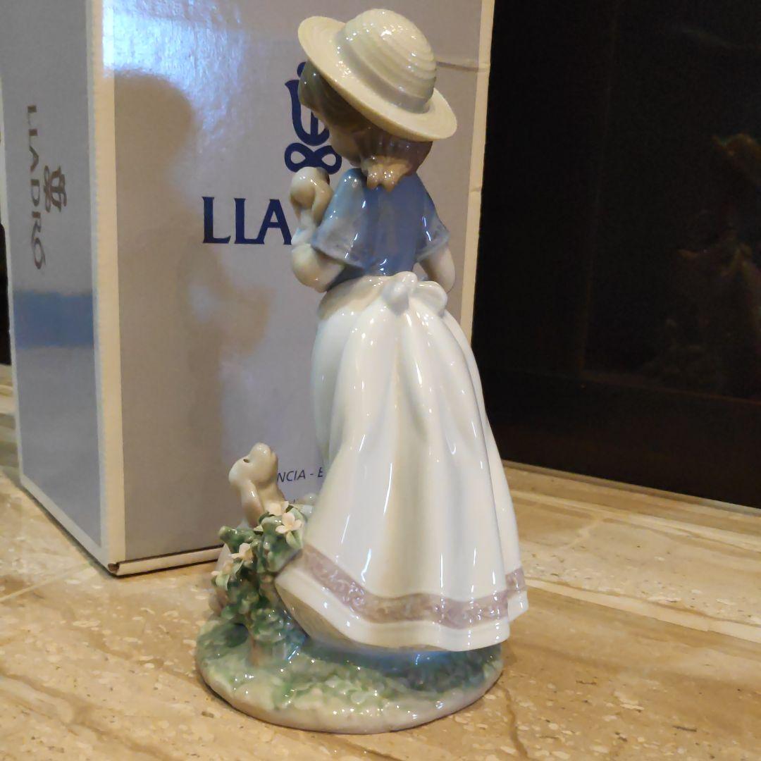 置物 LLADRO A ROMP IN THE GARDEN