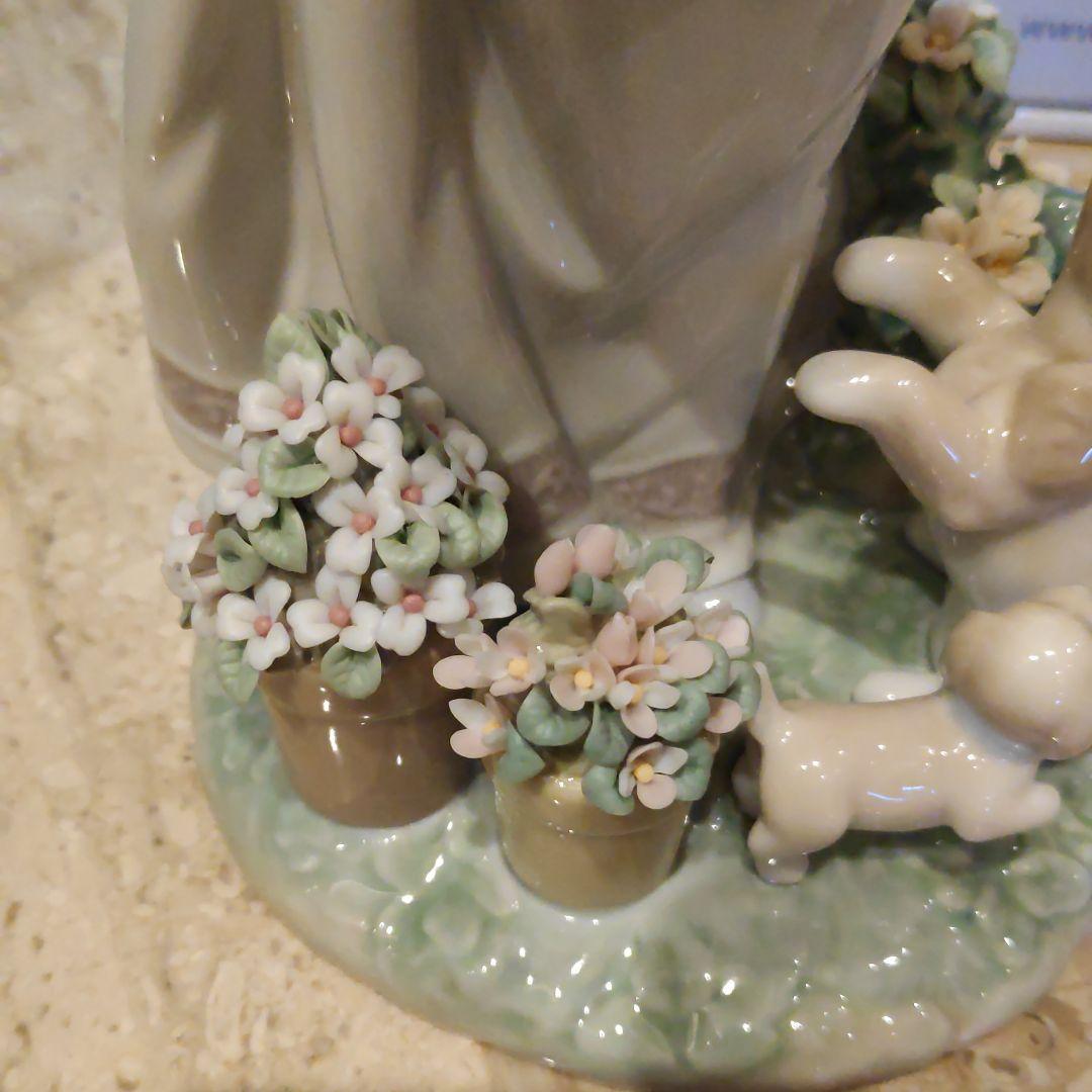 置物 LLADRO A ROMP IN THE GARDEN