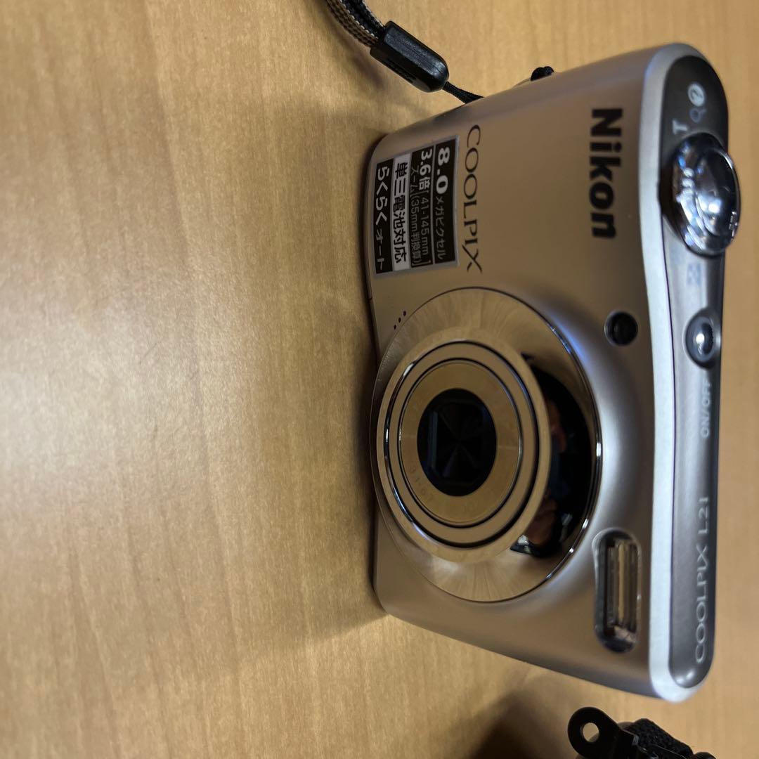 Nikon COOLPIX L21 ニコン　ケース、sdカード付き