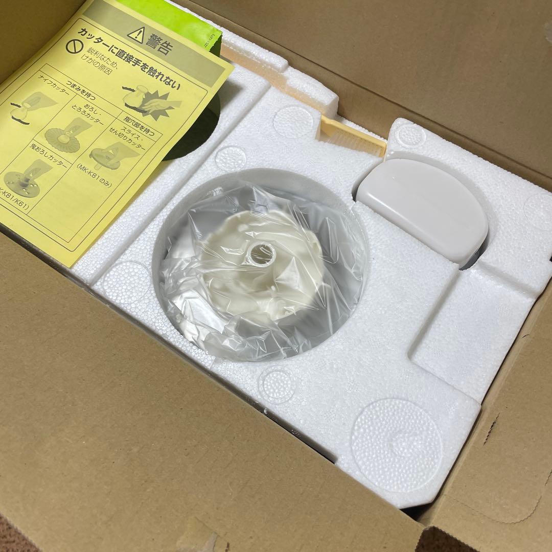 ま*い様 ふ*む様 ミキサー ・フードプロセッサー MK-K81-W [ホワイト