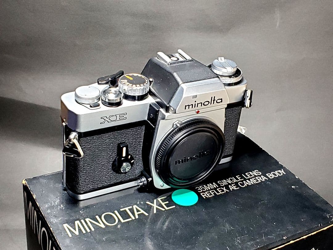 未使用デッドストックジャンク品。ミノルタXE白ボディーのみ