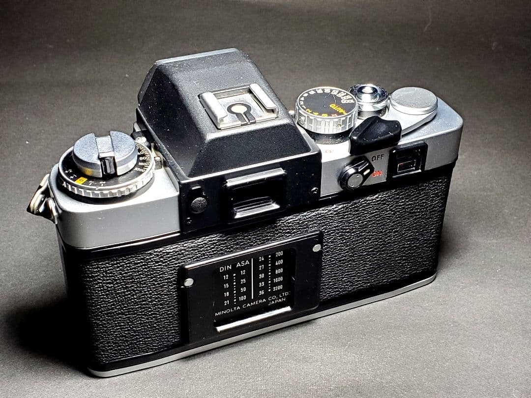 未使用デッドストックジャンク品。ミノルタXE白ボディーのみ