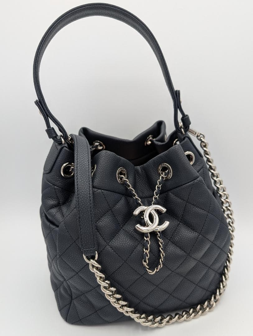 【2/6までnnns】CHANEL 巾着型 2Way キャビアスキン