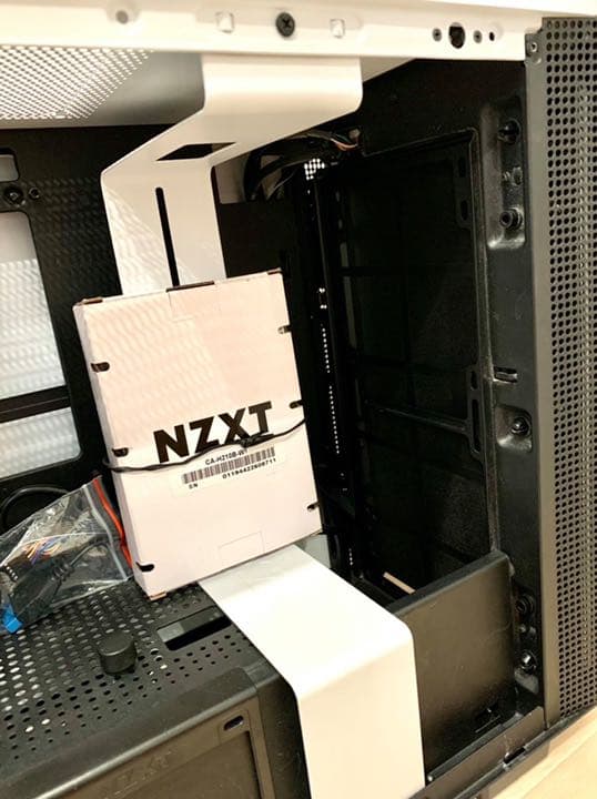 【中古美品】NZXT H210 マットホワイト/ブラック