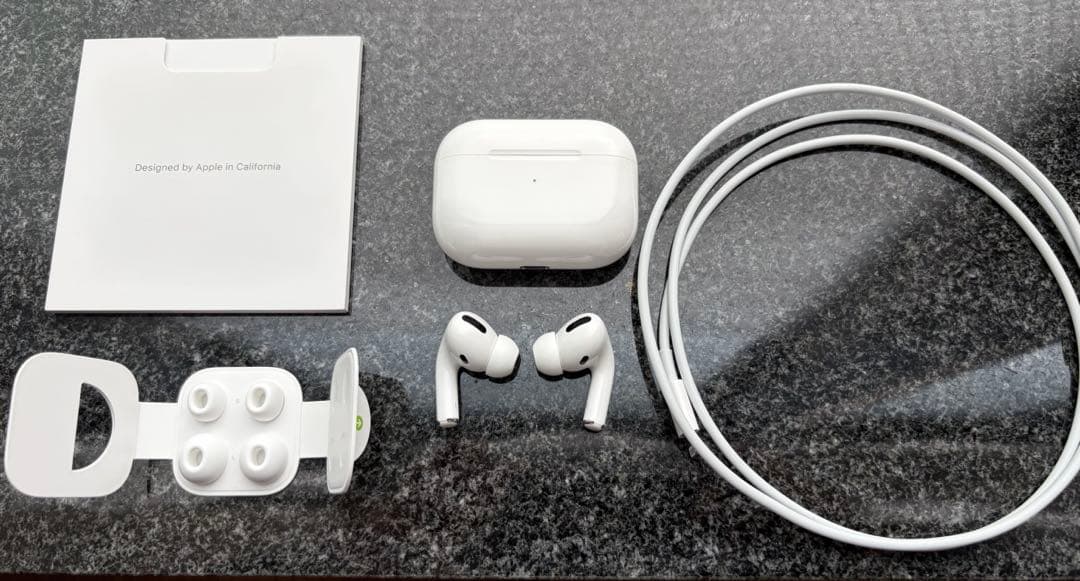 【再再値下げ】AirPods Pro 第一世代　ワイヤレス充電ケース付き