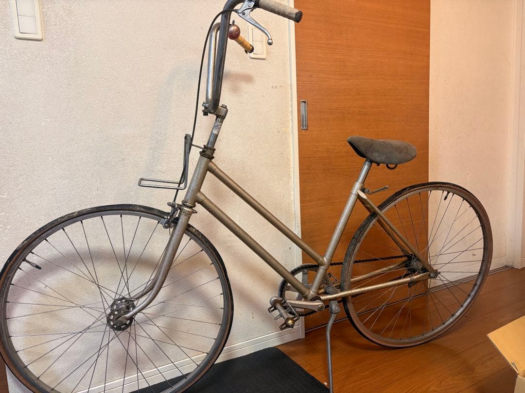 昭和レトロ 国産ヴィンテージ自転車 実用車 ゴールドフレーム レストアベース