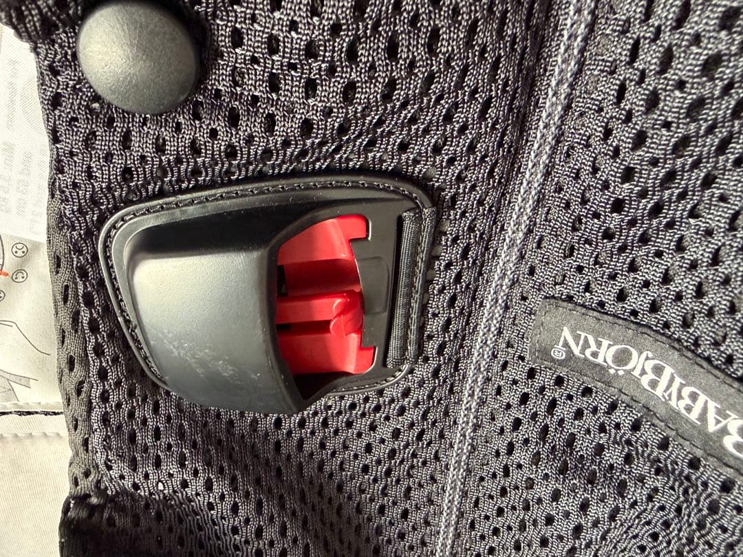 【極美品】ベビービョルン ワンカイエアーメッシュ ブラック 試着のみ 新生児OK