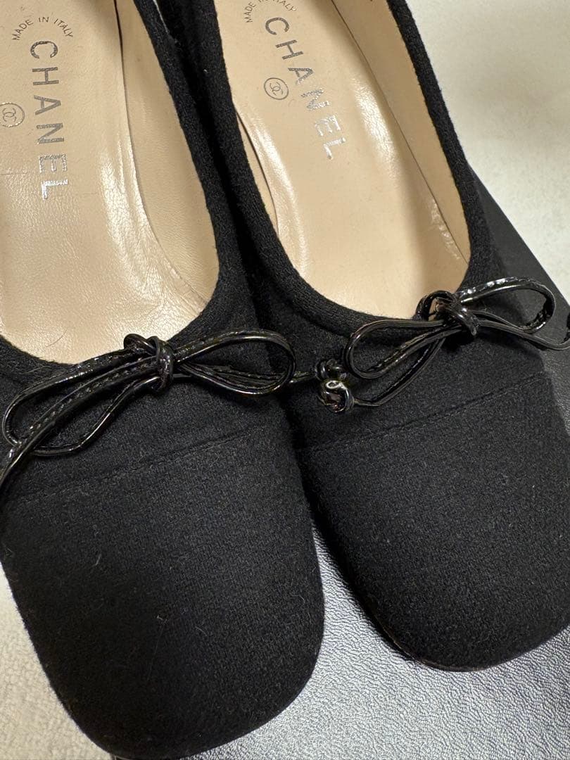 美品　CHANEL 36.5 黒 リボン　パンプス　フラット　ヒールシャネル