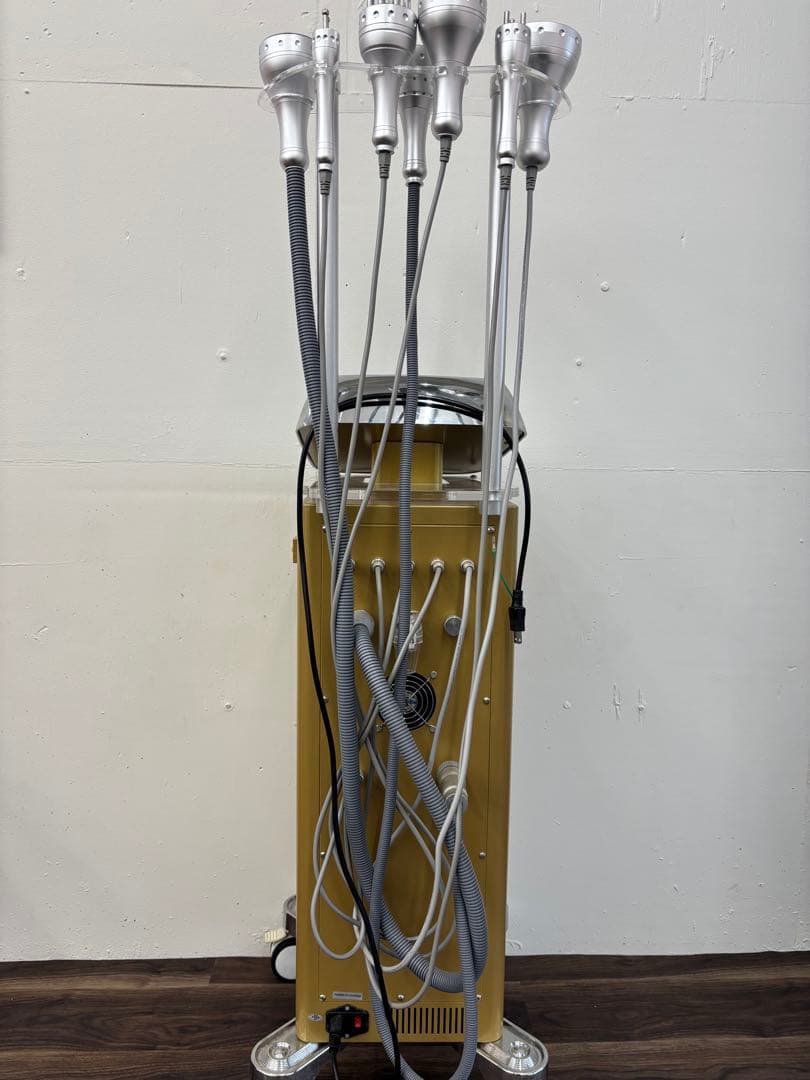 エステマシン　マルチポーラRF機器 　業務用キャビテーション　LED 痩身/美顔