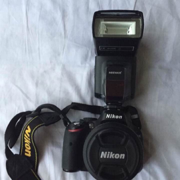 一眼レフカメラ、ミラーレスカメラ対応！ストロボ！スピードライト！カメラマン必須！