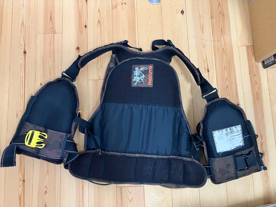 マヅメ　mazume レッドムーン　ライフジャケット　迷彩