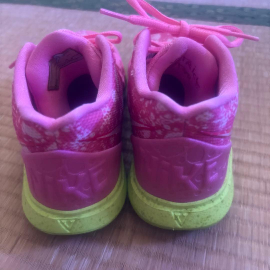 貴重サイズ Nike バスケットボールシューズ ピンク/グリーン