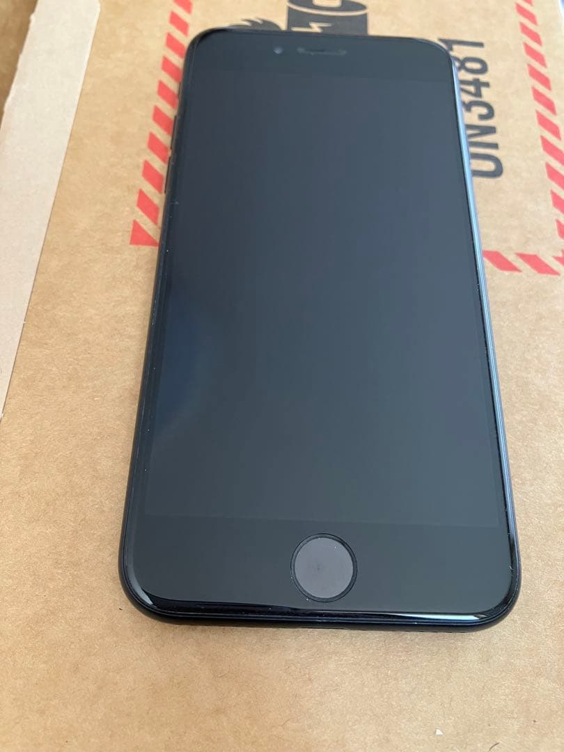 スマートフォン本体 iPhone se2 128G