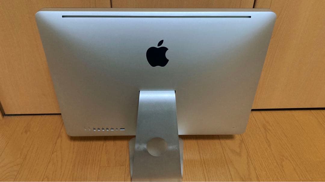 【送料無料】Apple iMac 21.5 無線キーボード・マウス付