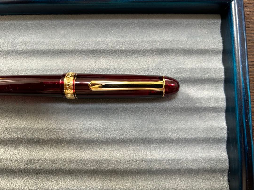 プラチナ万年筆 #3776 センチュリー ブルゴーニュ Fニブ