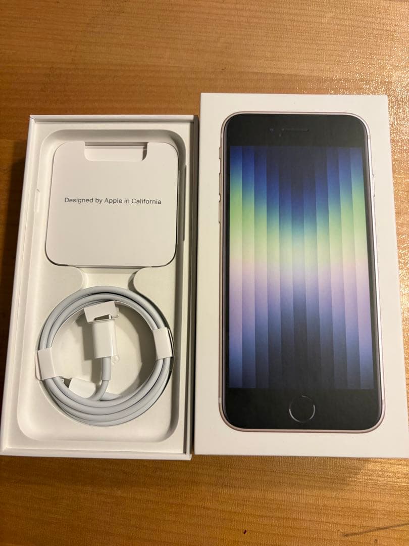 iPhone SE第3世代　128GB SIMフリー