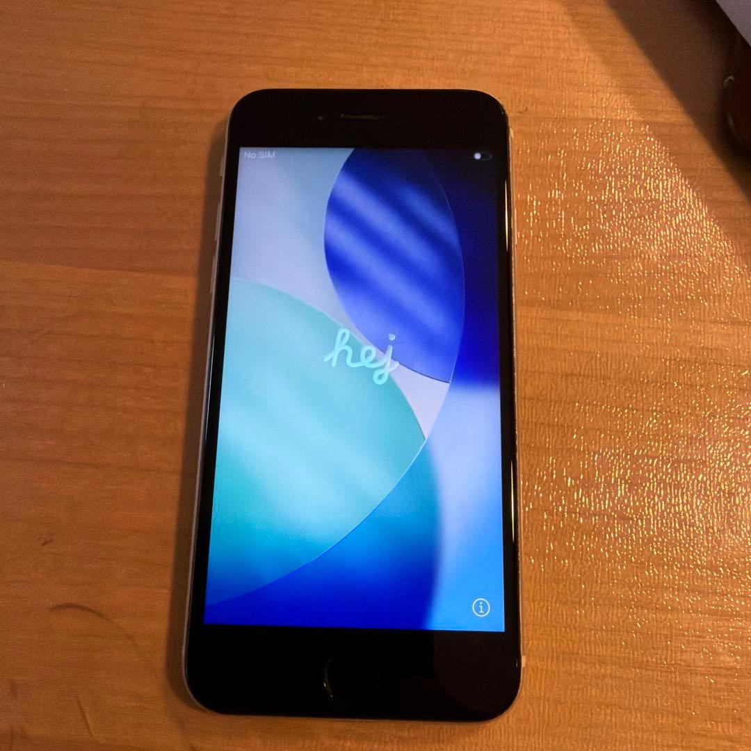 iPhone SE第3世代　128GB SIMフリー