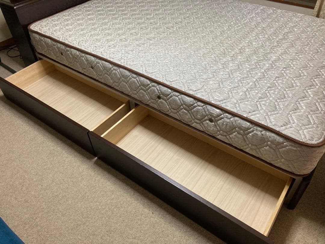 引出し2杯収納セミダブルベッド