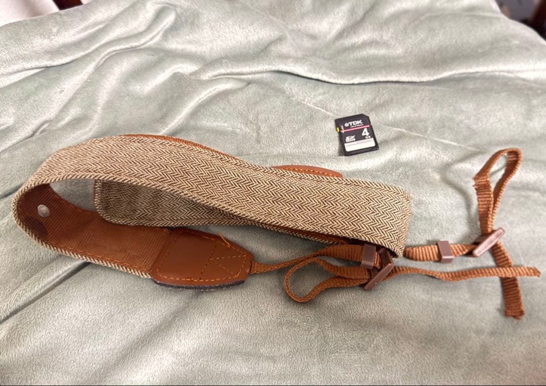 pentax q10 スタンダードズームレンズ バッテリー3個セット おまけ付き