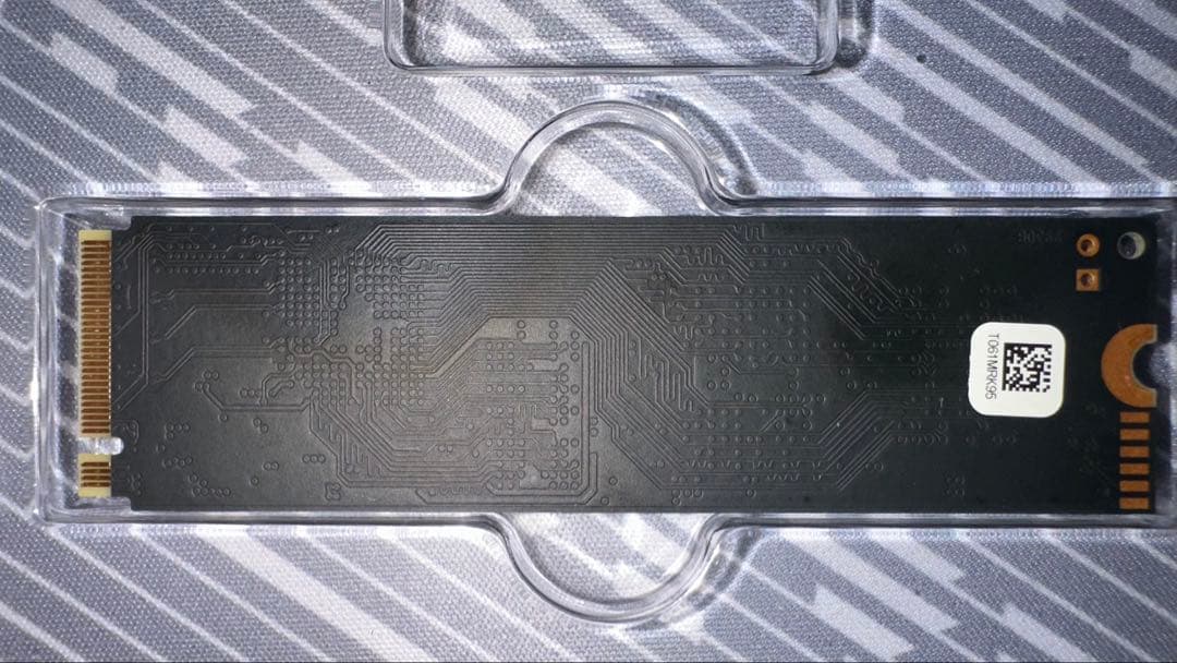 内蔵型SSD SSD500GB Crucial P1 m.2 nvme