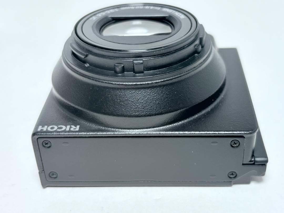 リコー RICOH P10 28-300mm F3.5-5.6 VC