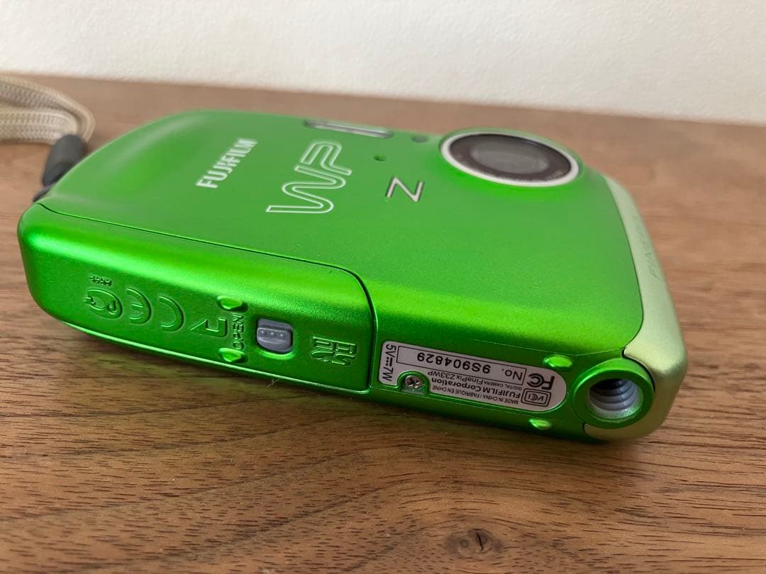 Fujifilm FinePix Z33WP グリーン