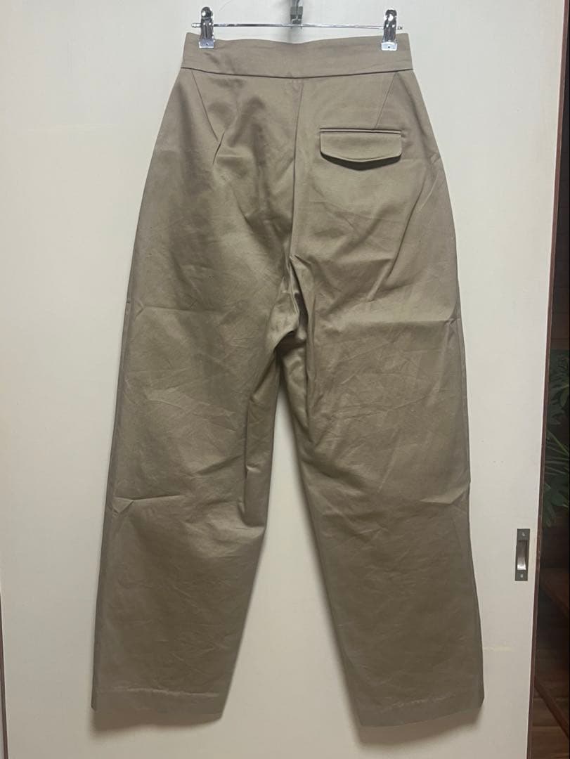 amomento ワイドパンツ　ベージュ