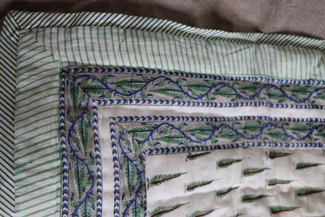 インドキルト布団　ハンドブロックプリント