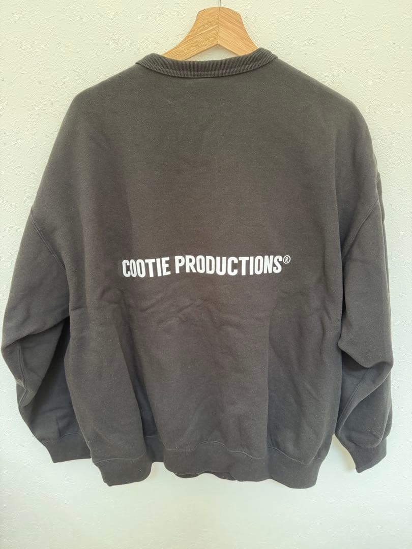 限定 クーティプロダクション ラッセル スウェット トレーナー プルオーバー