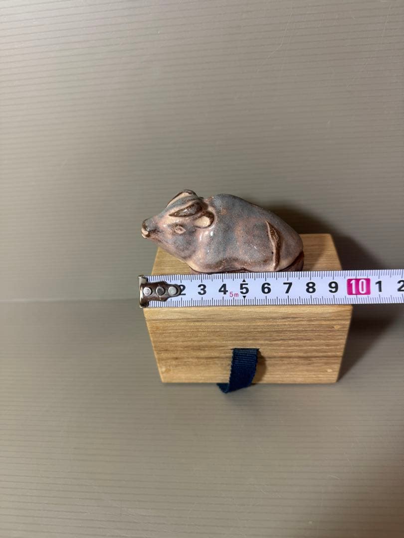 2769 萩焼深川本窯　12代　田原陶兵衛　牛　　香合　未使用