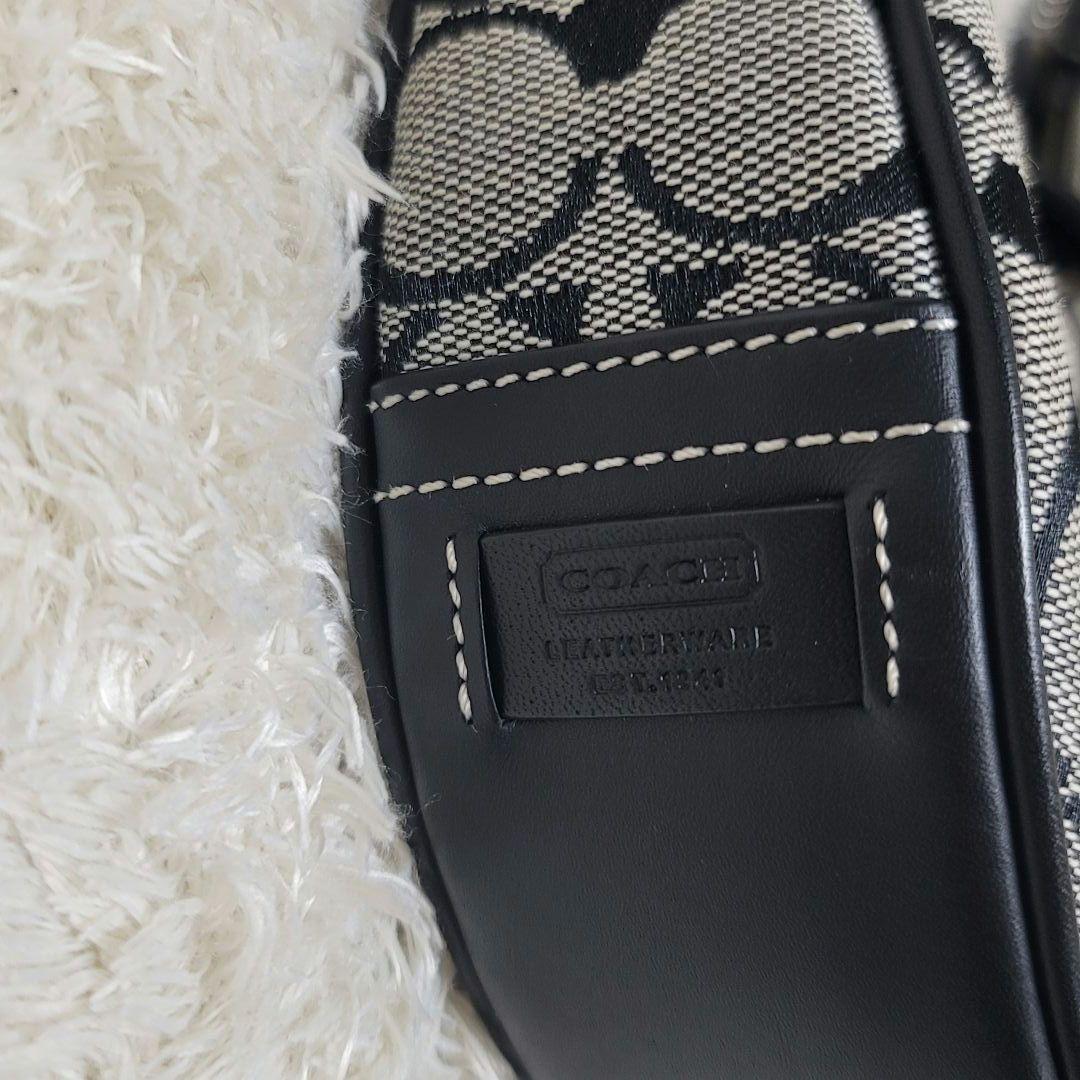 三日月型 極美品✨コーチ ハーフムーン ワンショルダー シグネチャー 専用袋